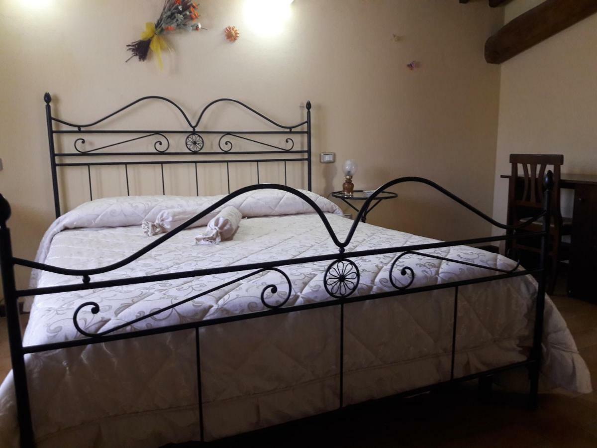Affittacamere da Laura Silvi Orvieto Esterno foto